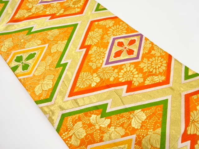 松皮菱に花模様織り出し　袋帯